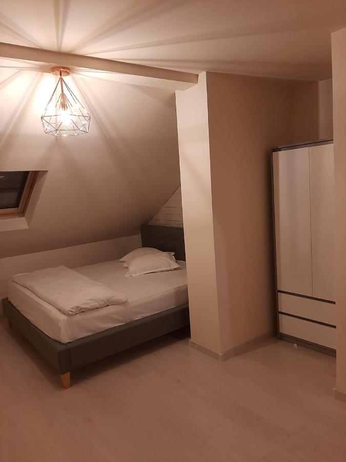 Hotel Pension Mellis Cluj Napoca Exterior foto