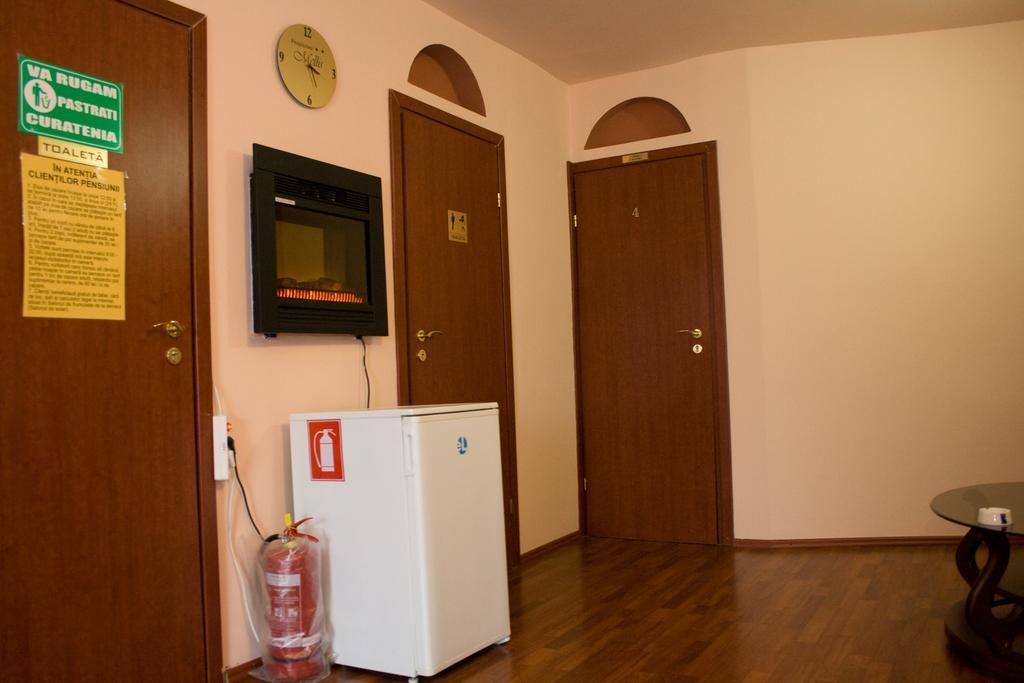 Hotel Pension Mellis Cluj Napoca Exterior foto