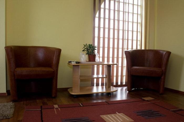 Hotel Pension Mellis Cluj Napoca Habitación foto